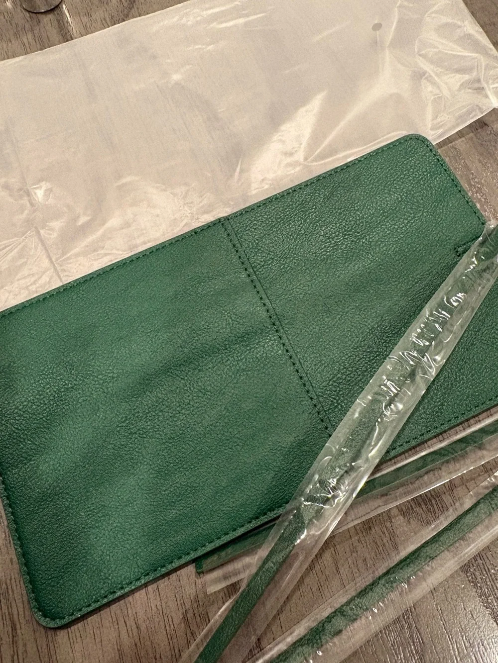* New La Mer strap tie pouch 6x5.5